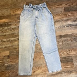 AE Highest Rise Mom Jean